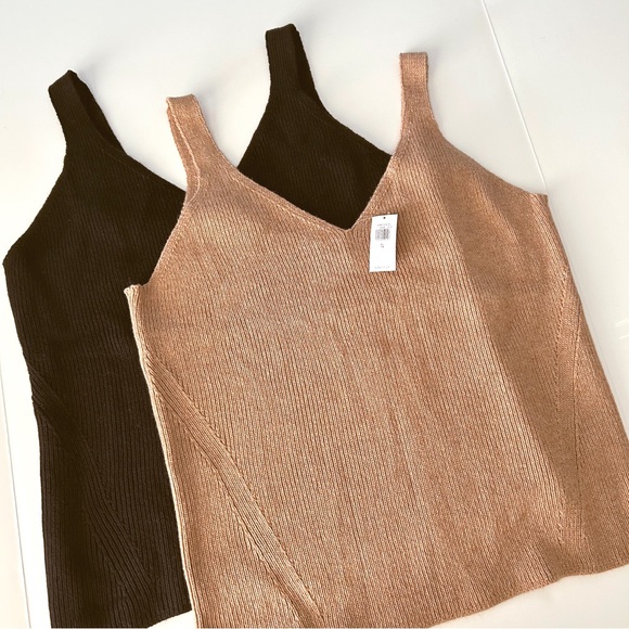 Old Navy V-Neck Rib-Knit Sweater Tank Top (3 available) - Picture 2 of 9